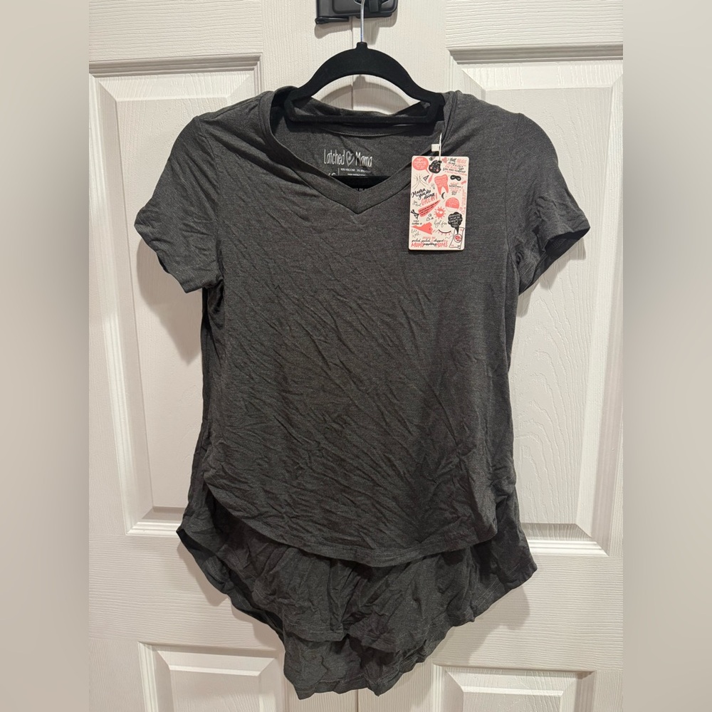 Latched Mama Charcoal V-Neck Short Sleeve Nursing Tee - Charcoal NWT